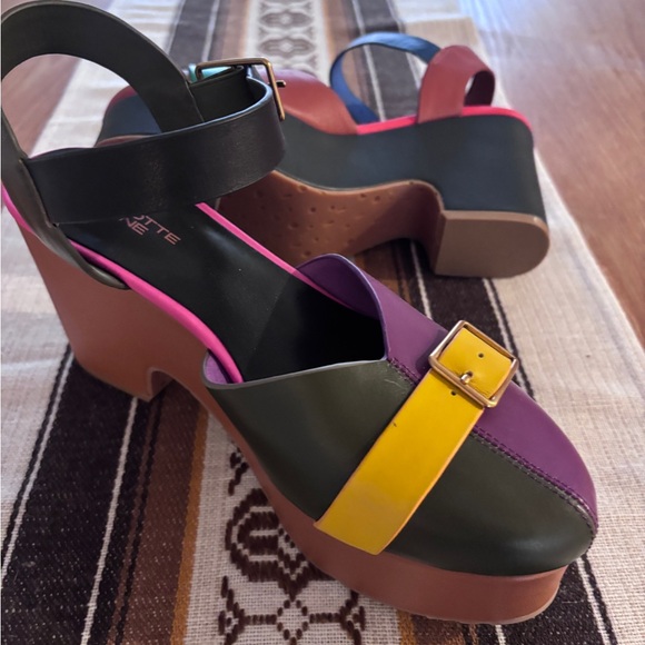 Charlotte Stone Purple Red Heels Artistic Flair - Picture 3 of 6